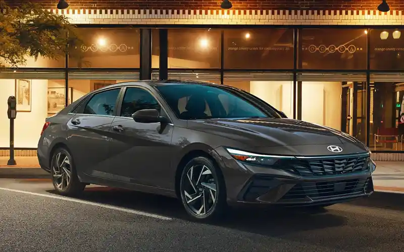 Hyundai Elantra USA autosoto